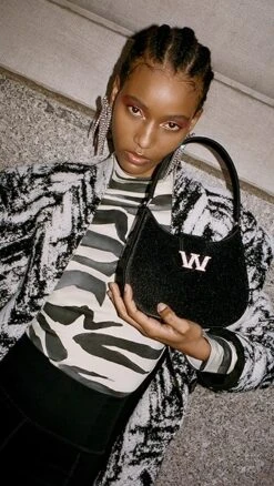 Front Page 35 Front Page -Shop Bop awang437671cd2d 1666713672739 2 0. UX357 QL90